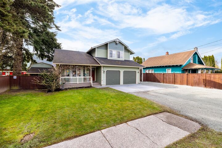 Property Photo: 627 Sterling Street WA 98284
