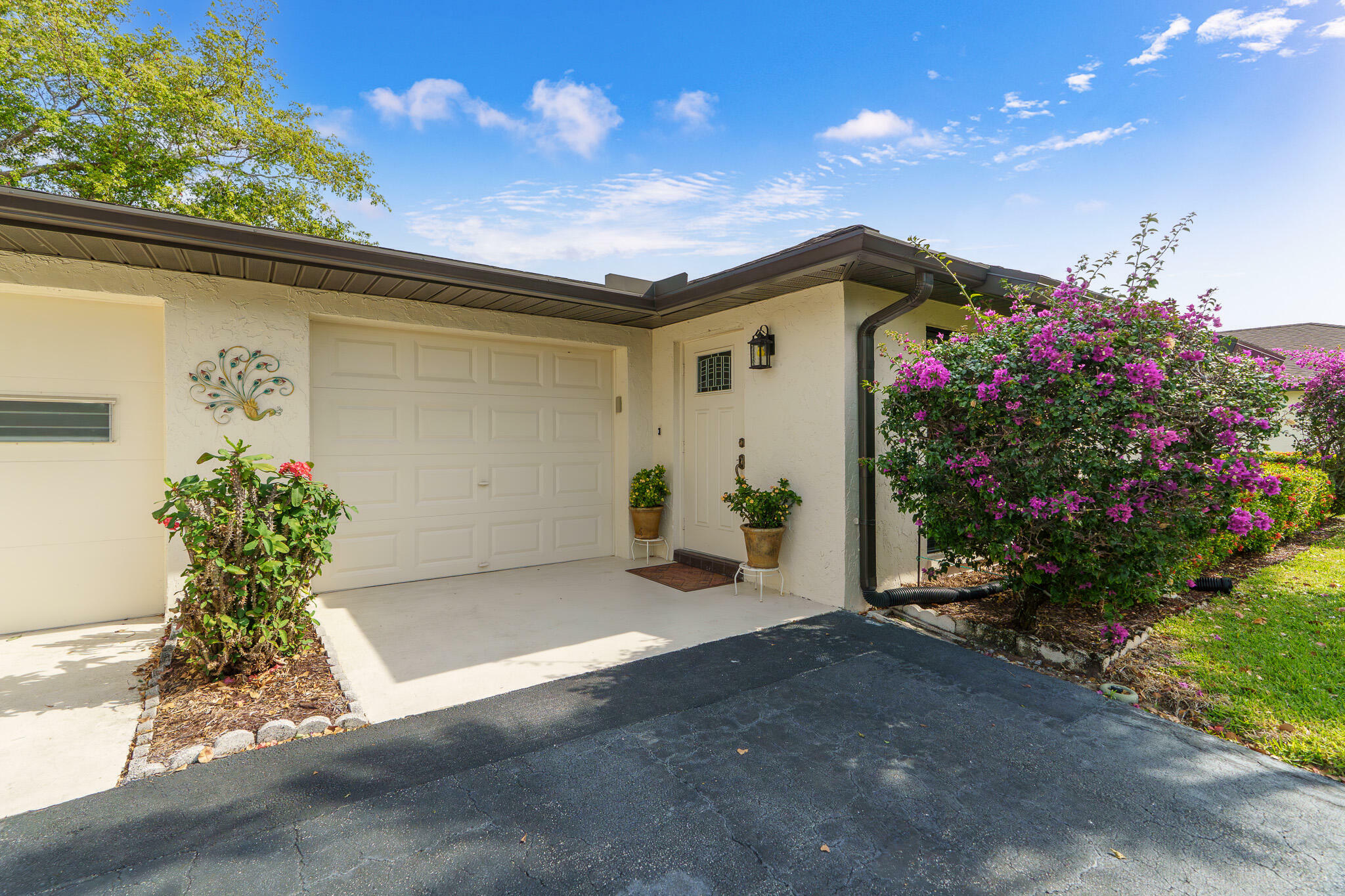Property Photo: 4696 Greentree Path B FL 33436