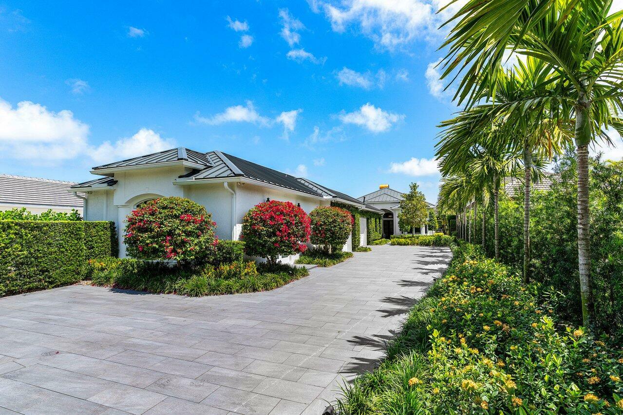 Property Photo: 301 Fishermans Way FL 33477
