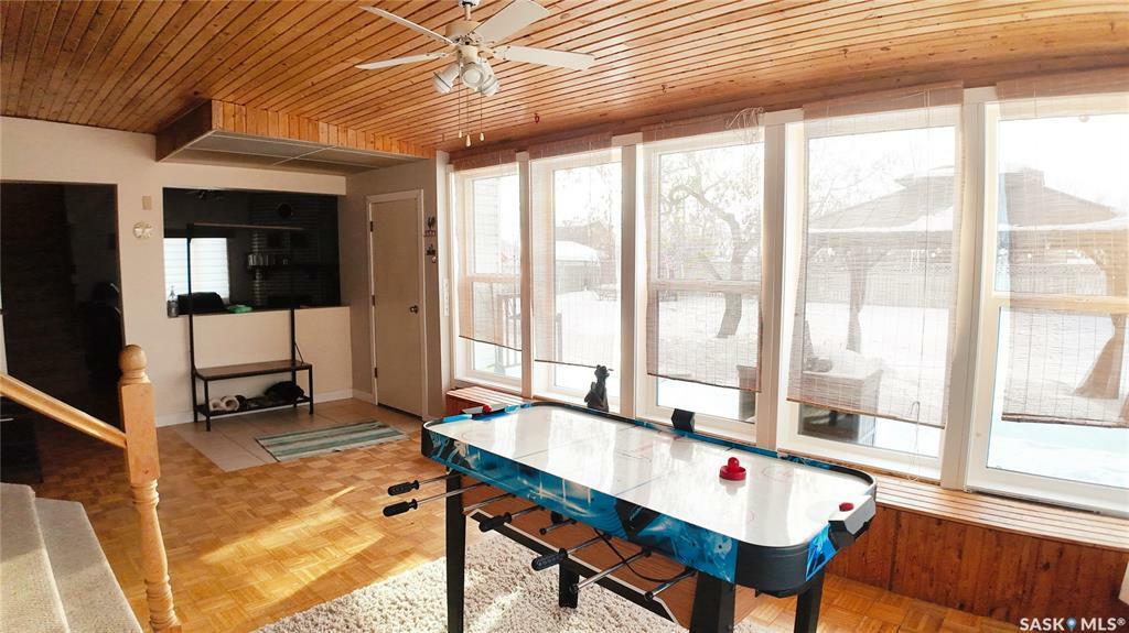 Property Photo: 671-681 Aqualane Avenue SK S0M 0L0