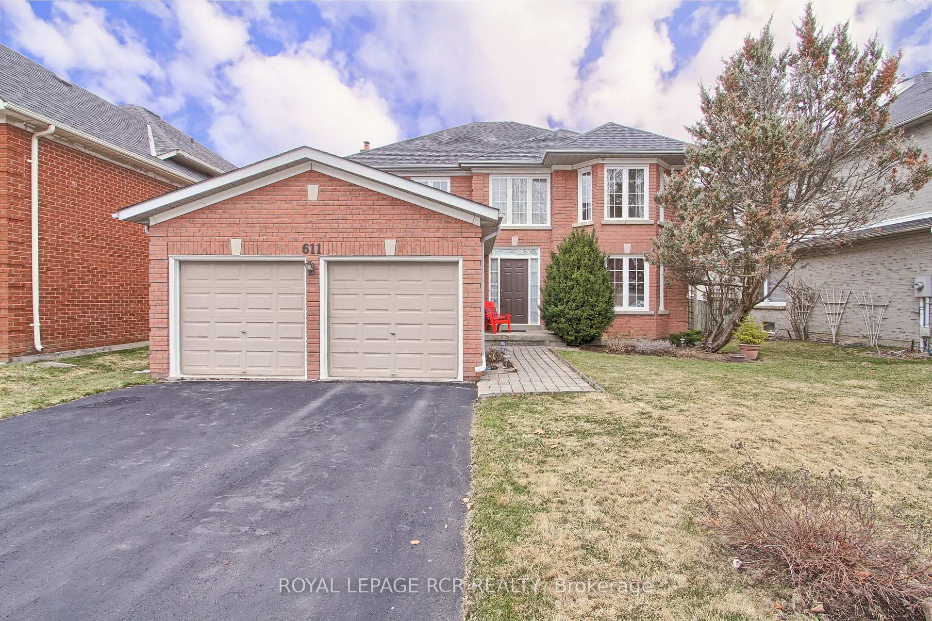 Property Photo: 611 Gagnon Place ON L3X 1V8