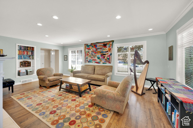Property Photo: 745 E 900 N UT 84010