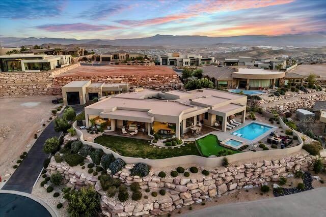 Property Photo:  2040 S Pinnacle Cir  UT 84790 