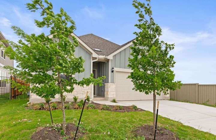 Property Photo: 417 Singing Dove Way TX 78642