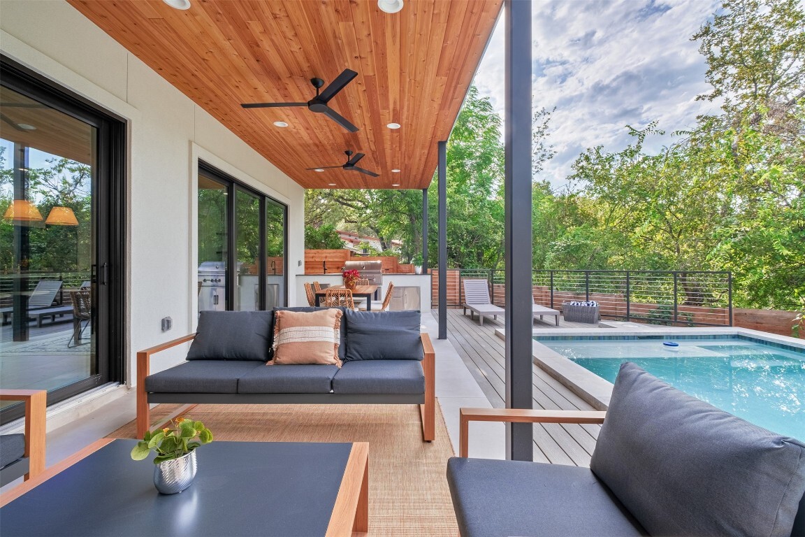Property Photo:  2212 Trailside Drive  TX 78704 