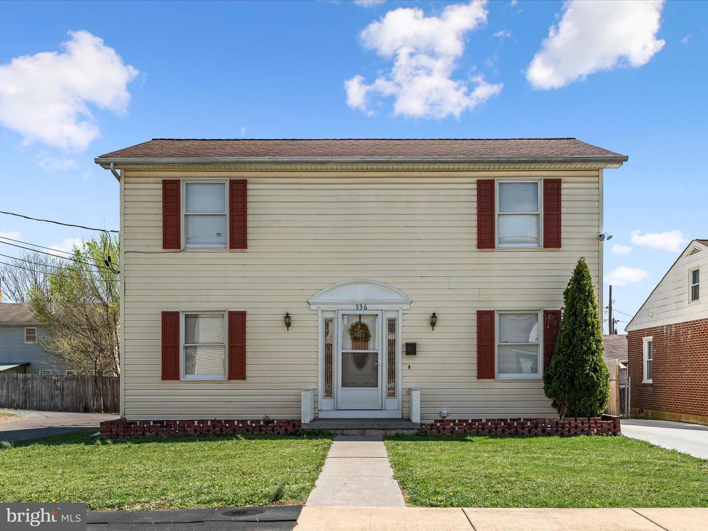 Property Photo: 536 Gray Avenue VA 22601
