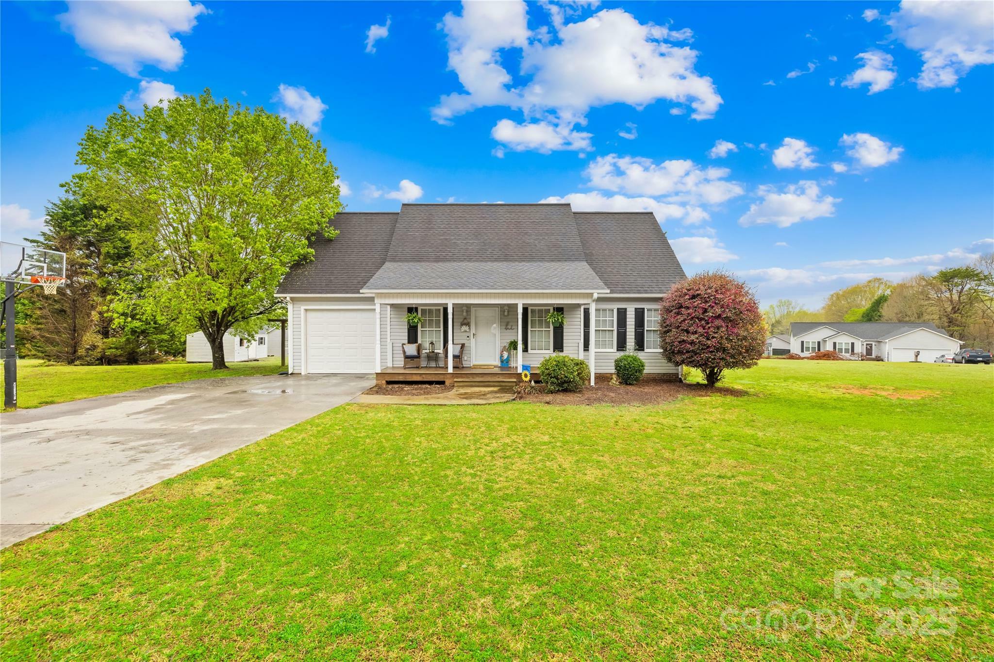Property Photo: 159 Dakota Street NC 28040