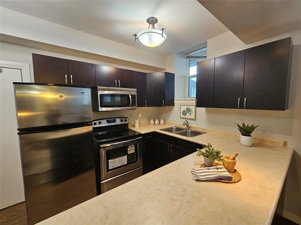Property Photo: 854 Alverstone Street MB R3E 2H2