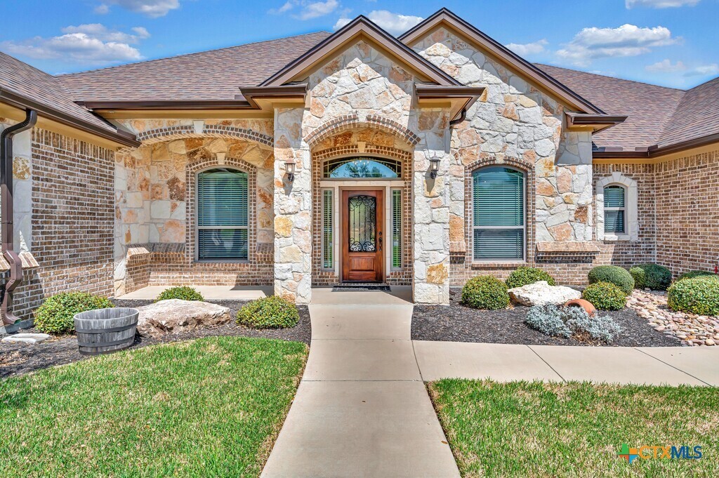 Property Photo: 11704 Camdyn Caye Drive TX 76513