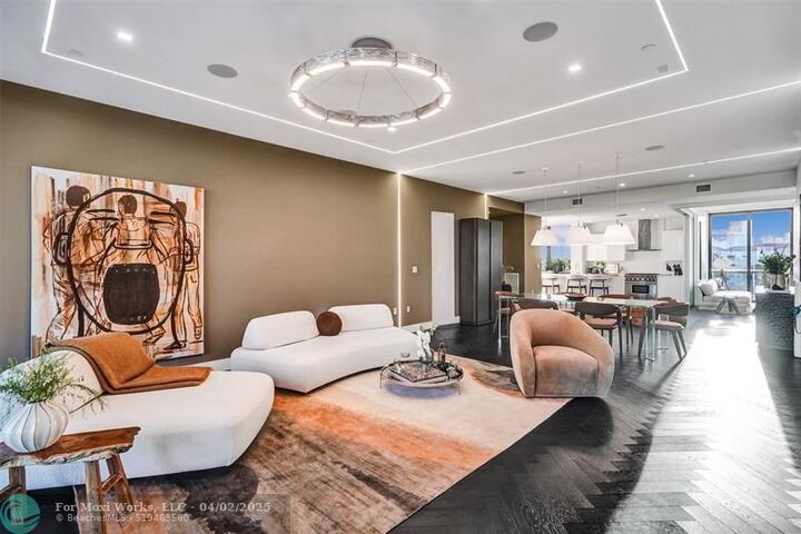 Property Photo:  20 Isle Of Venice Dr Penthouse 2  FL 33301 