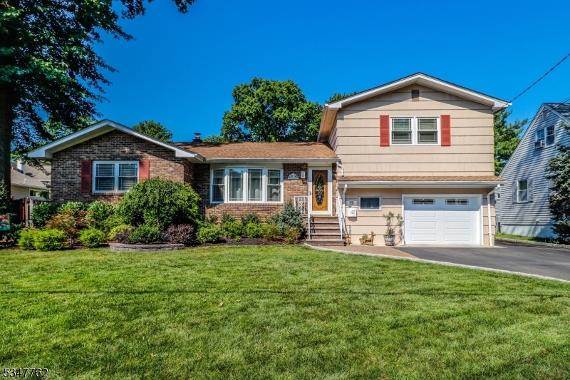 Property Photo: 11 Beekman Ave NJ 07067