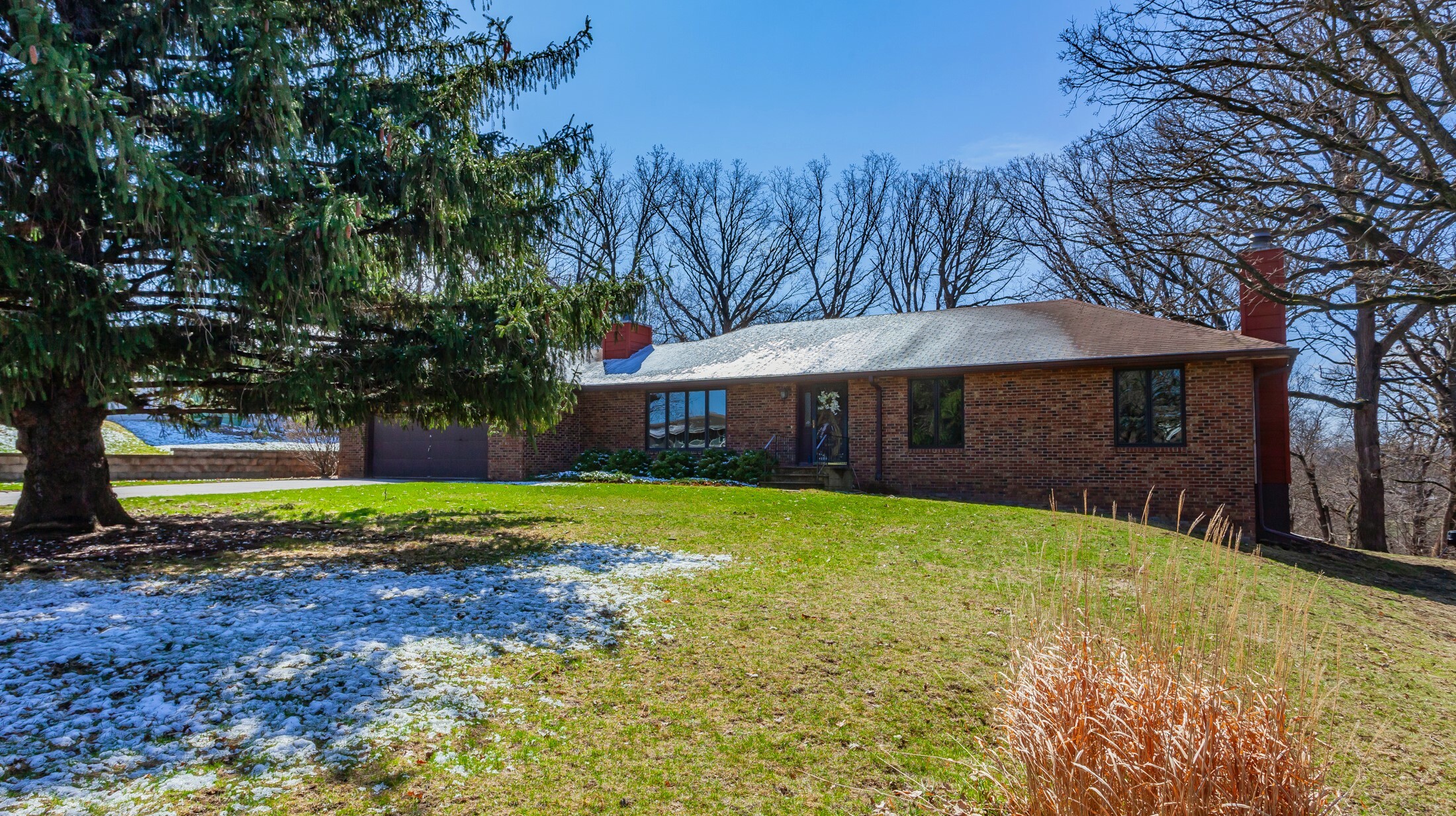 Property Photo: 446 Rookwood Drive IA 50010