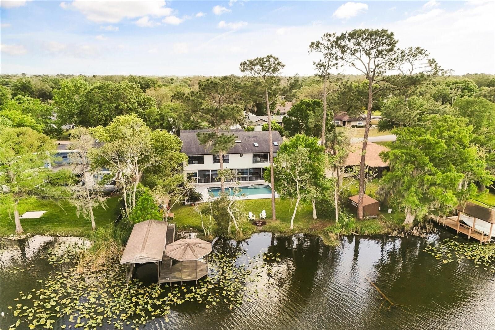 Property Photo: 8041 Lake Waunatta Drive FL 32792