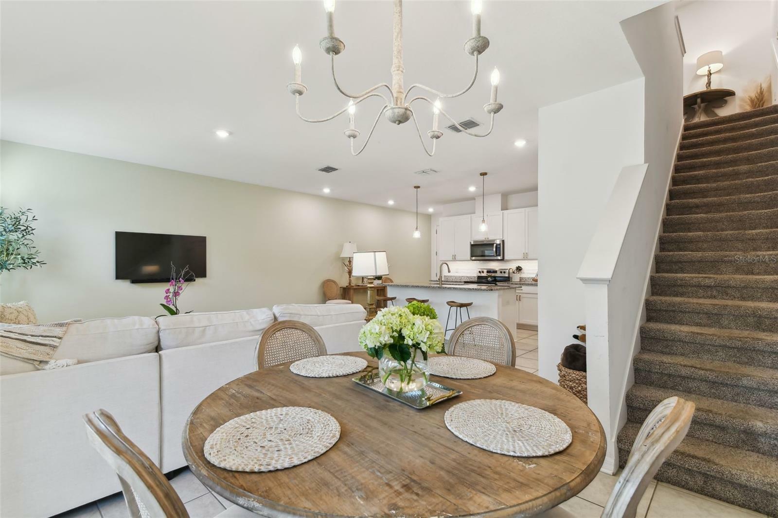 Property Photo: 1018 Rose Blossom Court FL 33613