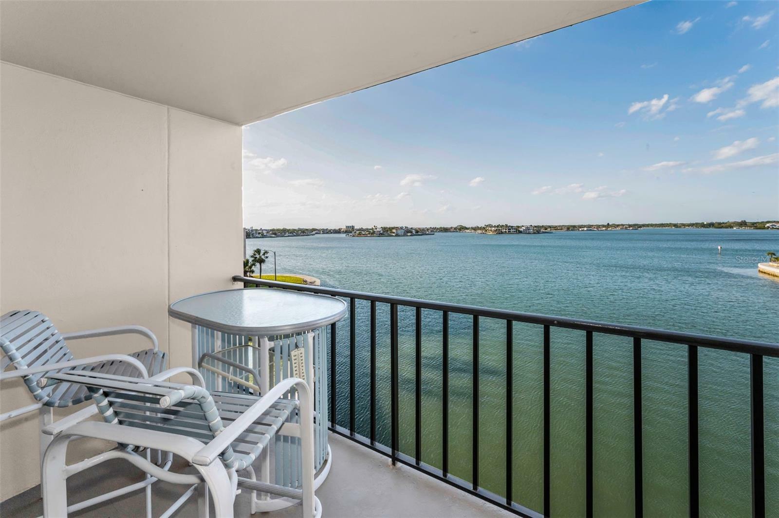 Property Photo: 7700 Sun Island Drive S 404 FL 33707