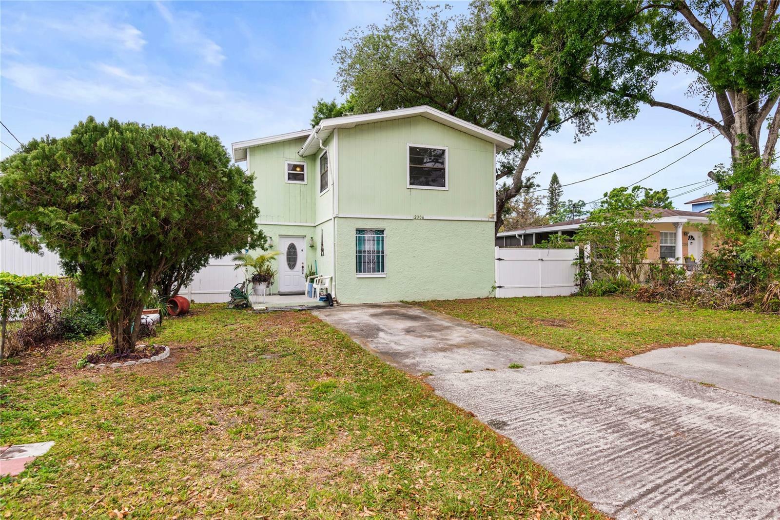 Property Photo: 2306 W Virginia Avenue FL 33607