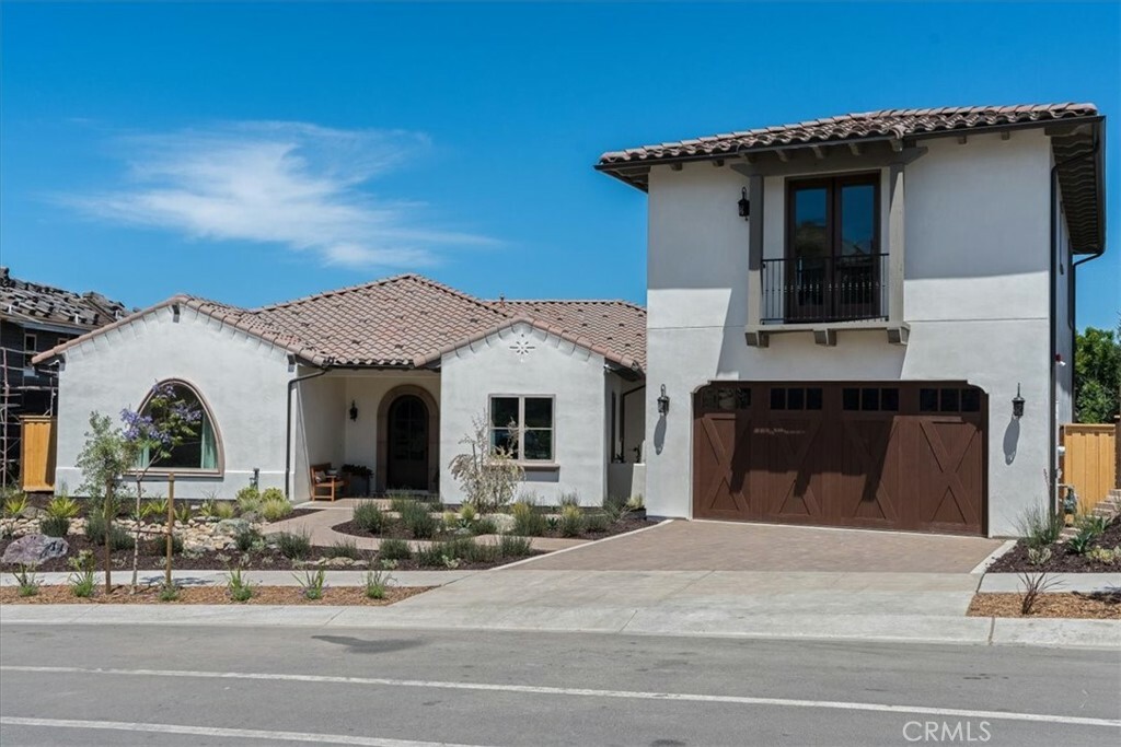 Property Photo: 1450 Parsons Way CA 93401
