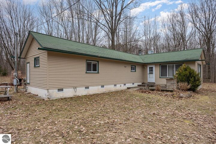 4198 W Adams Road  Lake MI 48632 photo