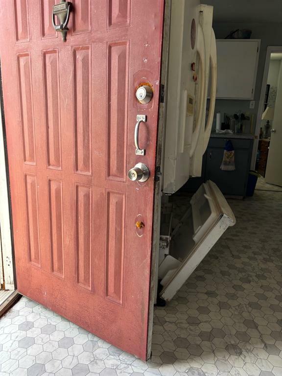 Property Photo:  8947 Adams Circle  TX 76035 