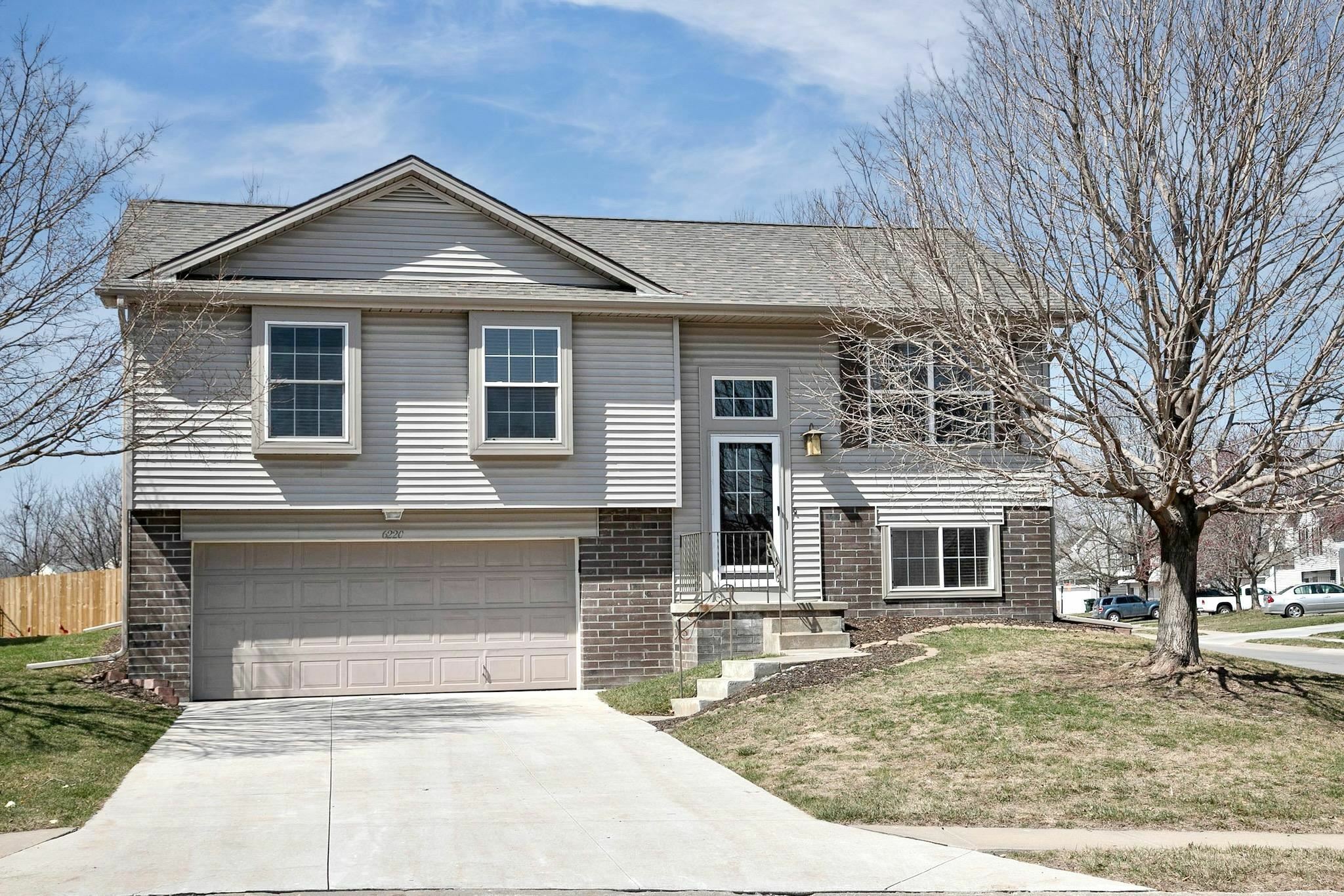 Property Photo: 6220 N 129 Circle NE 68164-9999