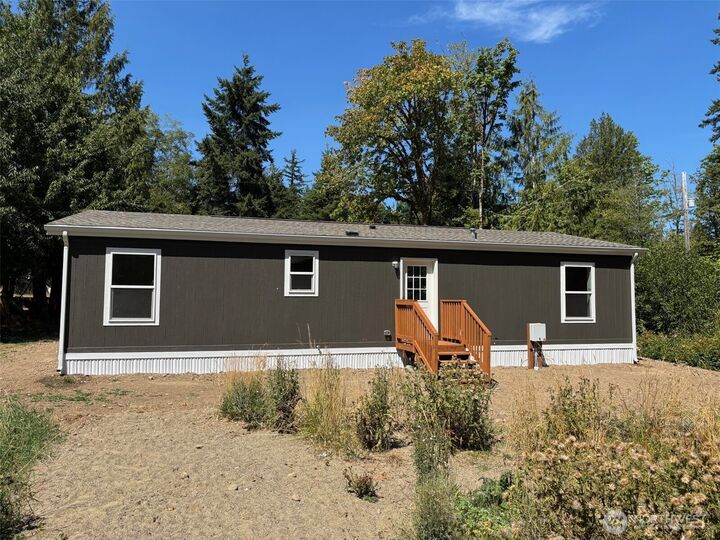 Property Photo:  131 E Kingston Way  WA 98584 