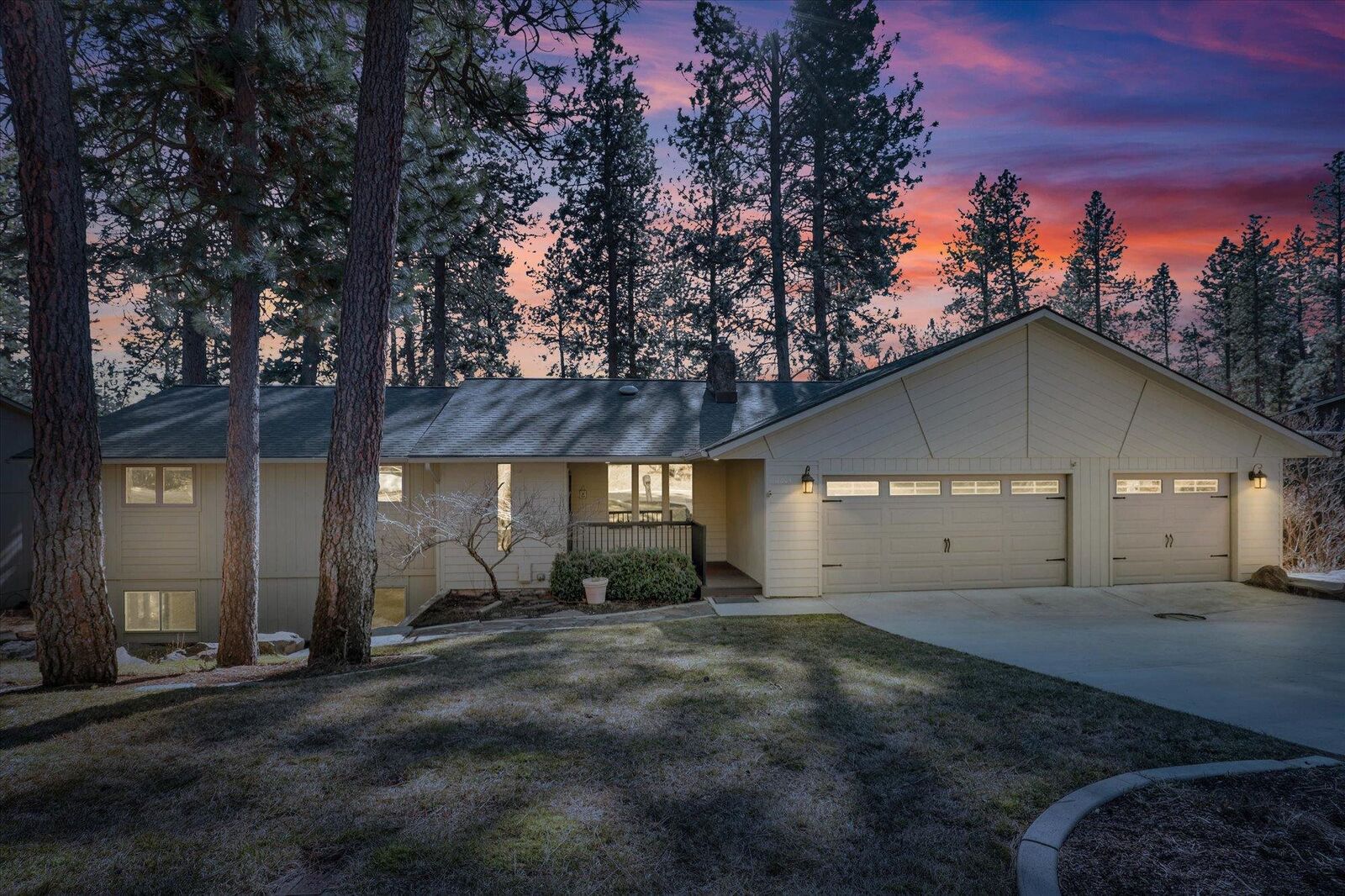 Property Photo:  11204 E Ferret Dr  WA 99206 