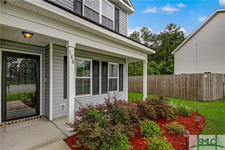 Property Photo:  188 Waverly Way  GA 31407 