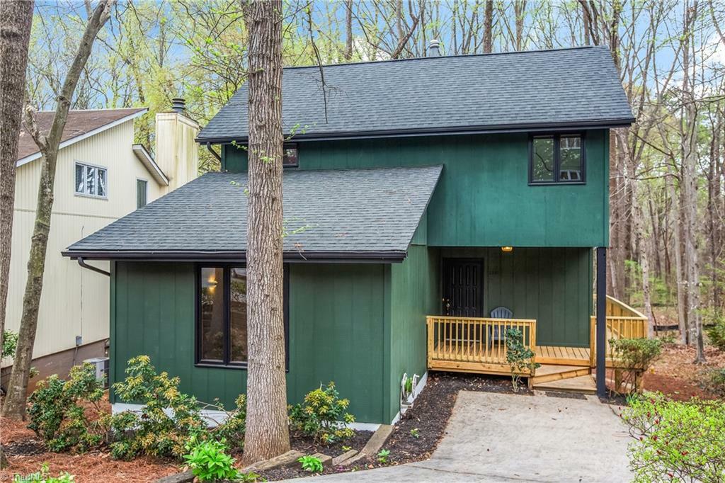 Property Photo: 2291 Brecknock Drive NC 27103