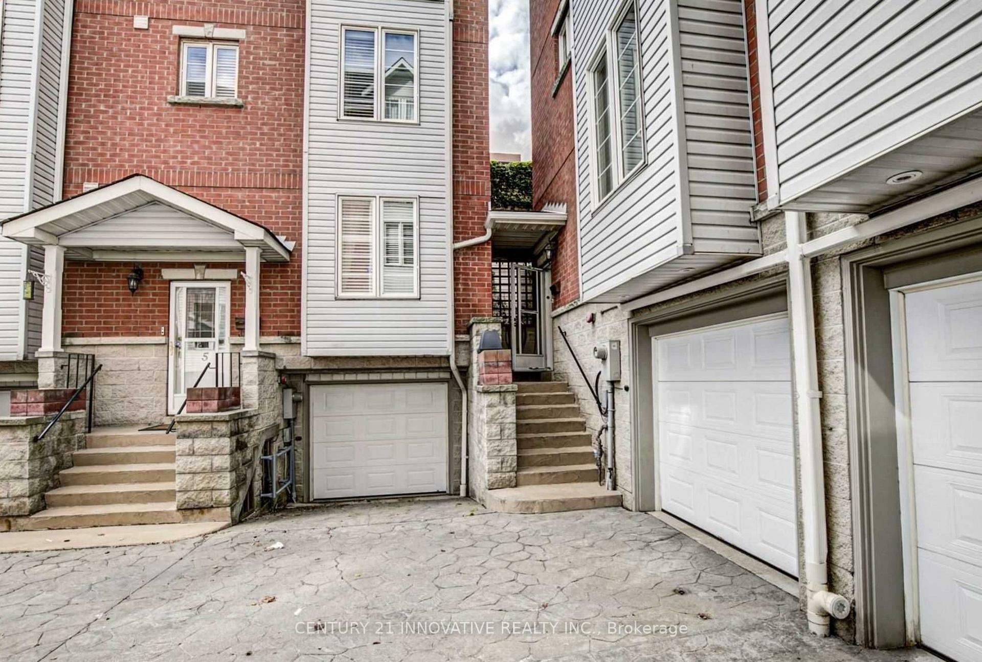 Photo de la propriété:  150 George Street 6  ON M5A 2M7 