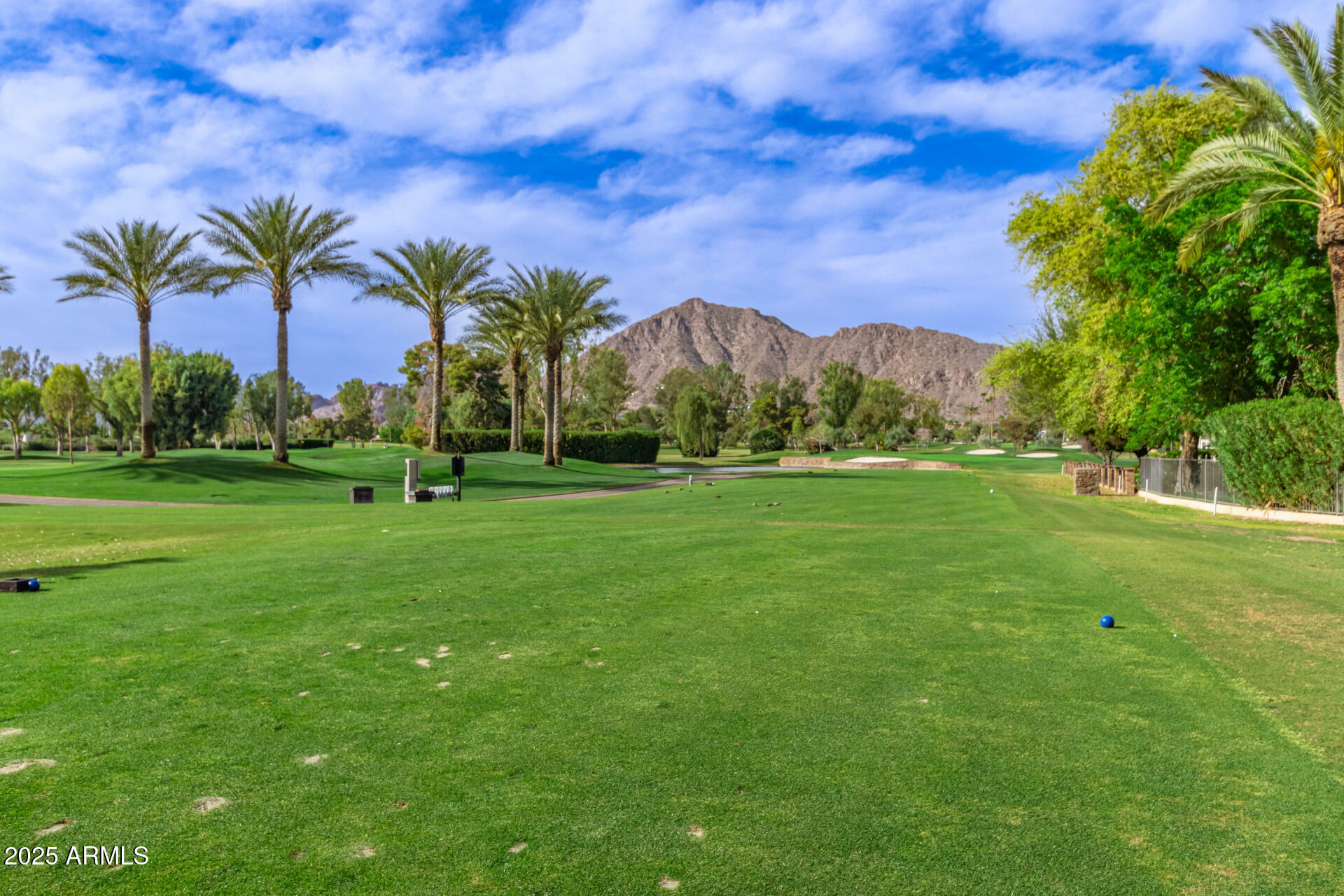 Property Photo: 5960 E Orange Blossom Lane AZ 85018