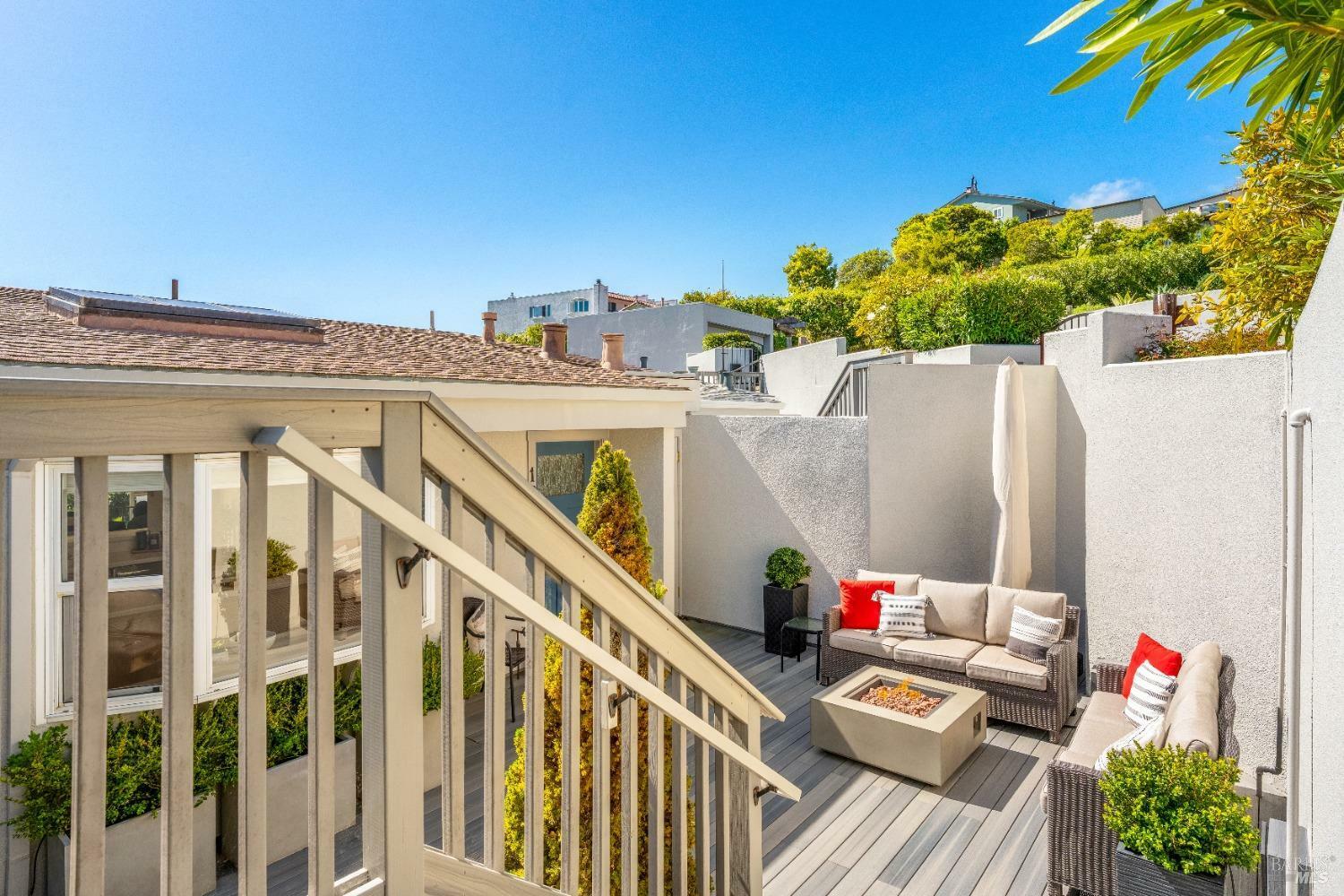Property Photo: 121 Red Hill Circle CA 94920