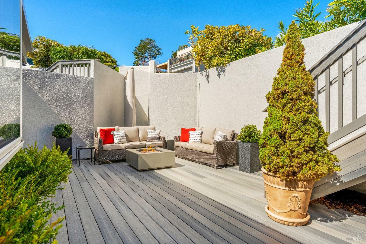 Property Photo: 121 Red Hill Circle CA 94920