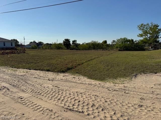 Property Photo:  522 NE 15th Ter  FL 33909 