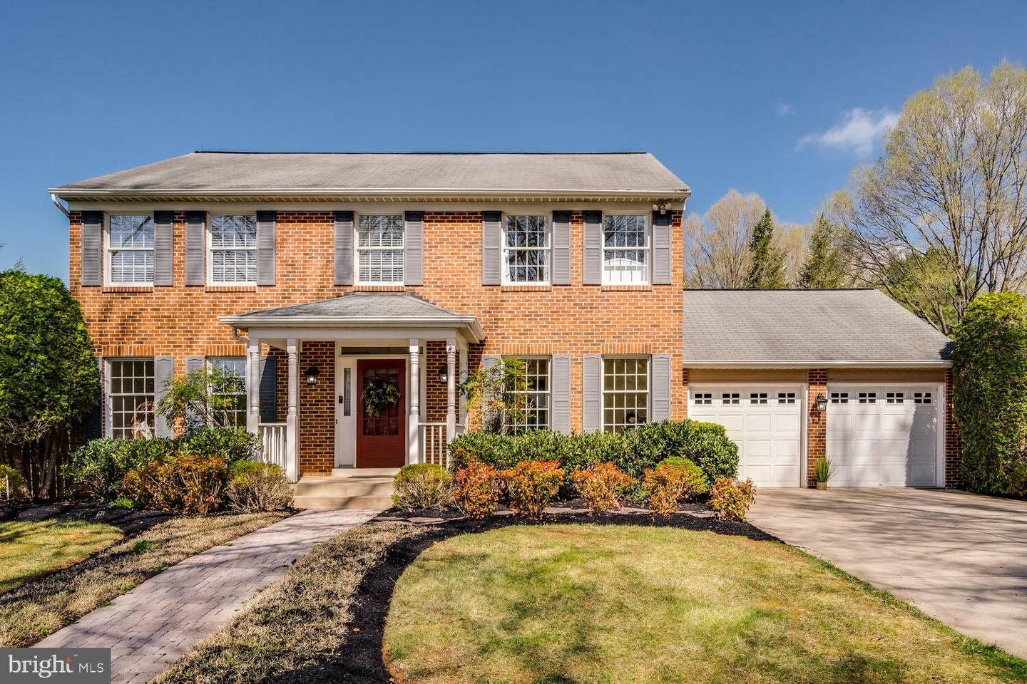 Property Photo: 4833 Sweetbirch Drive MD 20853