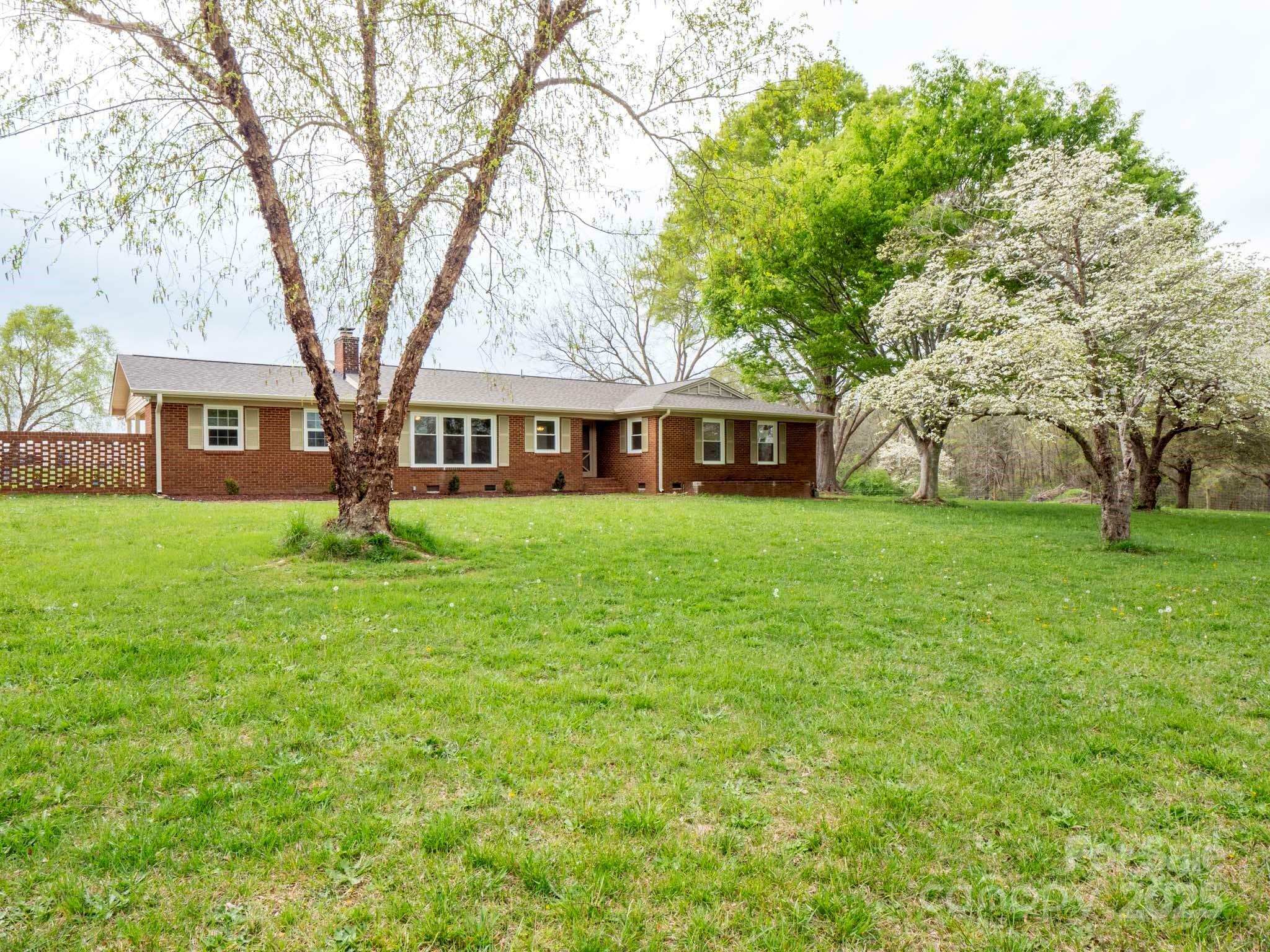 Property Photo: 3452 Flat Creek Road SC 29720