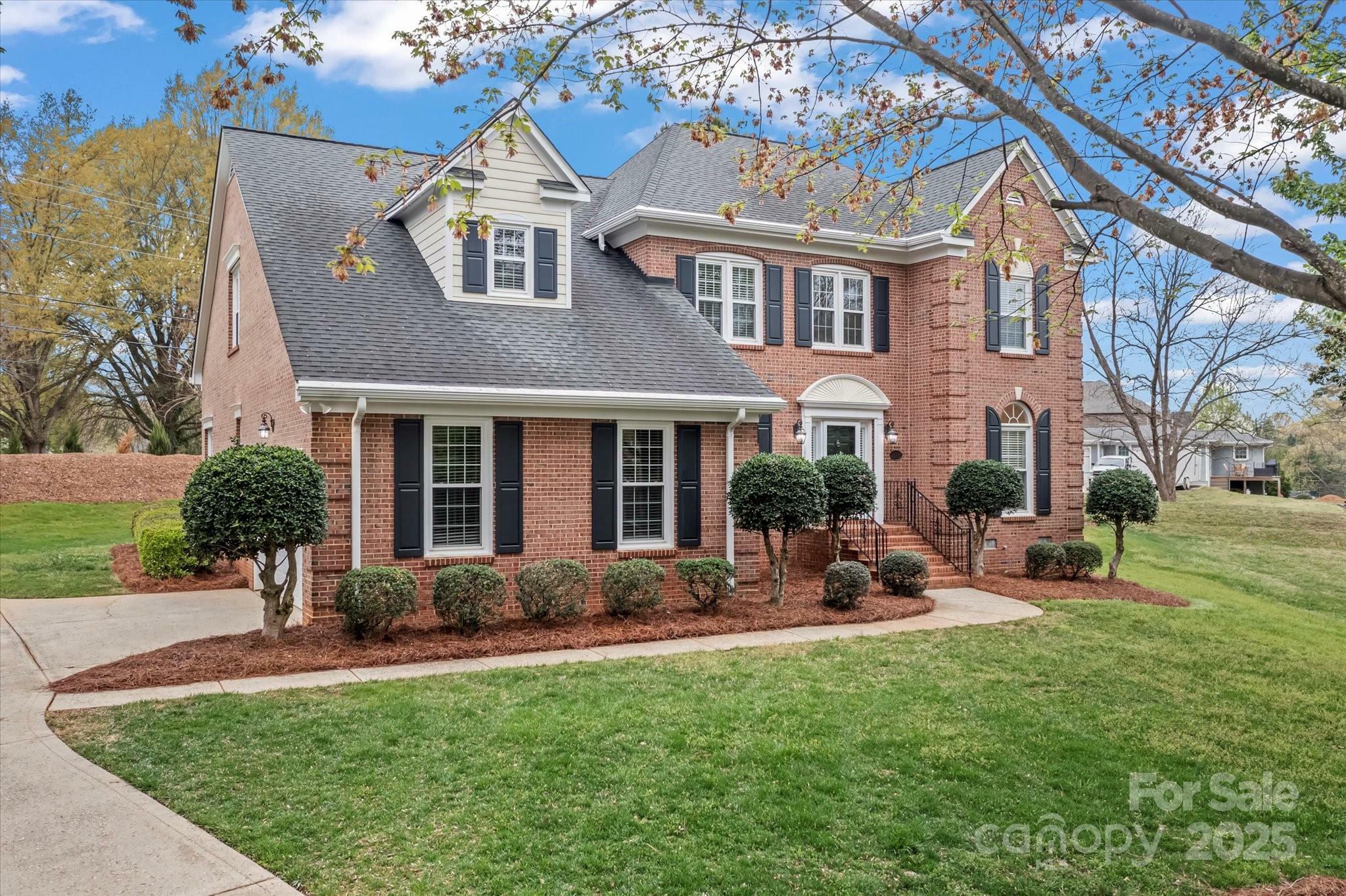 Property Photo: 21721 Shoveller Court NC 28031