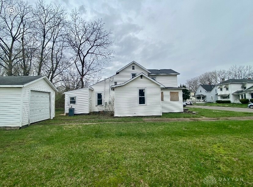 Property Photo: 409 W Southern Avenue OH 45506