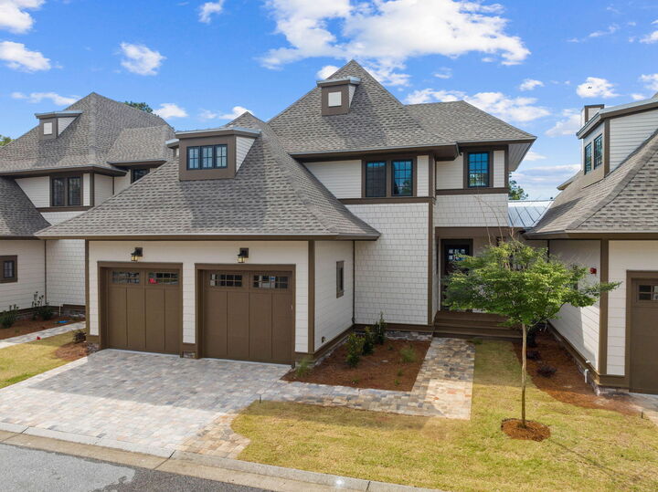Property Photo: 1502 Match Point Lane 402 FL 32413