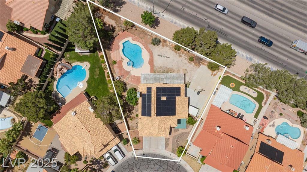 Property Photo: 10021 Skipper Court NV 89117