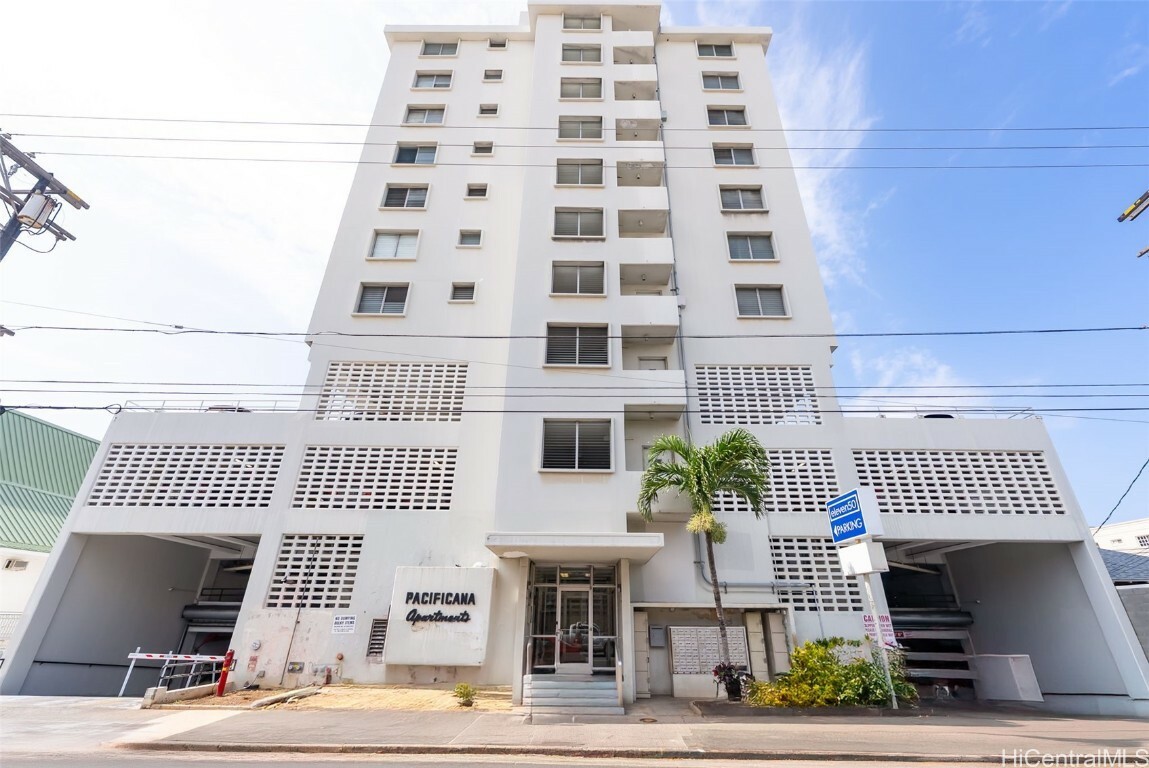 1125 Young Street 503  Honolulu HI 96814 photo