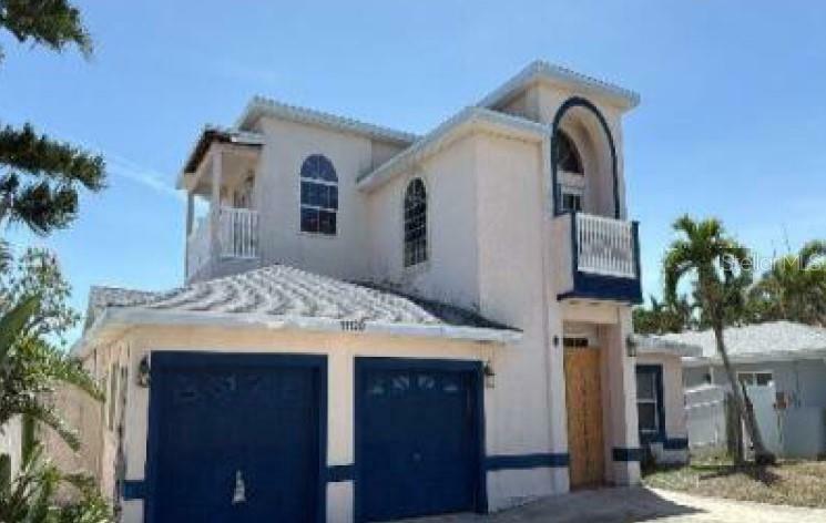 Property Photo: 11120 5th Street E FL 33706