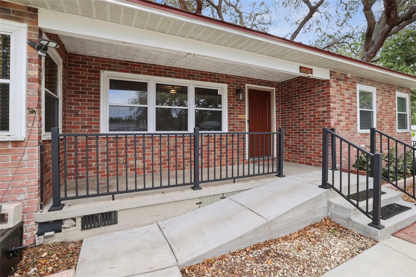 Property Photo:  5010 45th Avenue N  FL 33709 