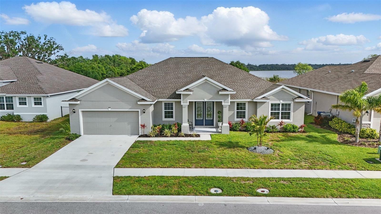 Property Photo: 521 Sanctuary Boulevard FL 33881