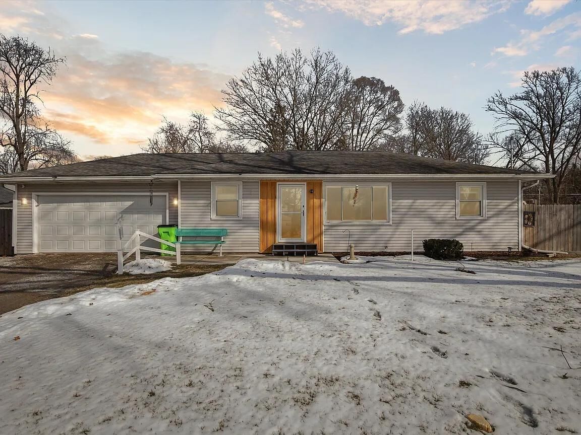 Property Photo: