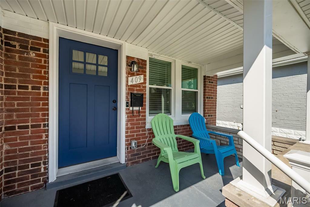 Property Photo: 409 Jett Avenue MO 63125