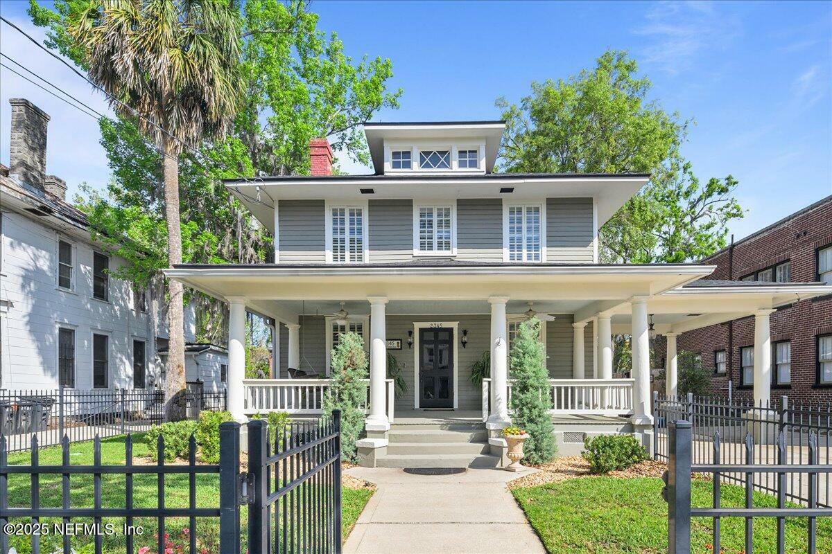 Property Photo: 2345 Riverside Avenue FL 32204