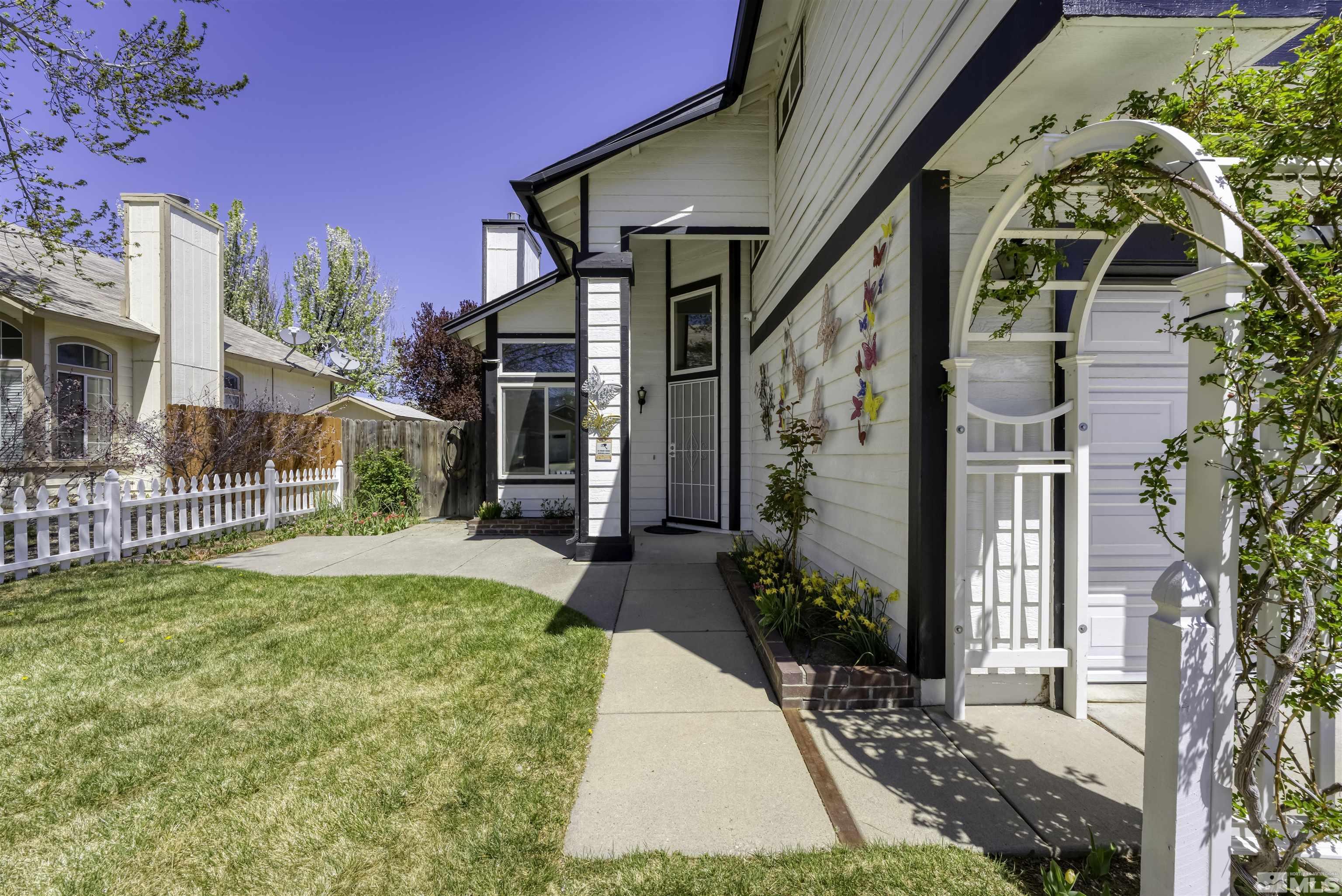 Property Photo: 6357 Moon Ridge Terrace NV 89523