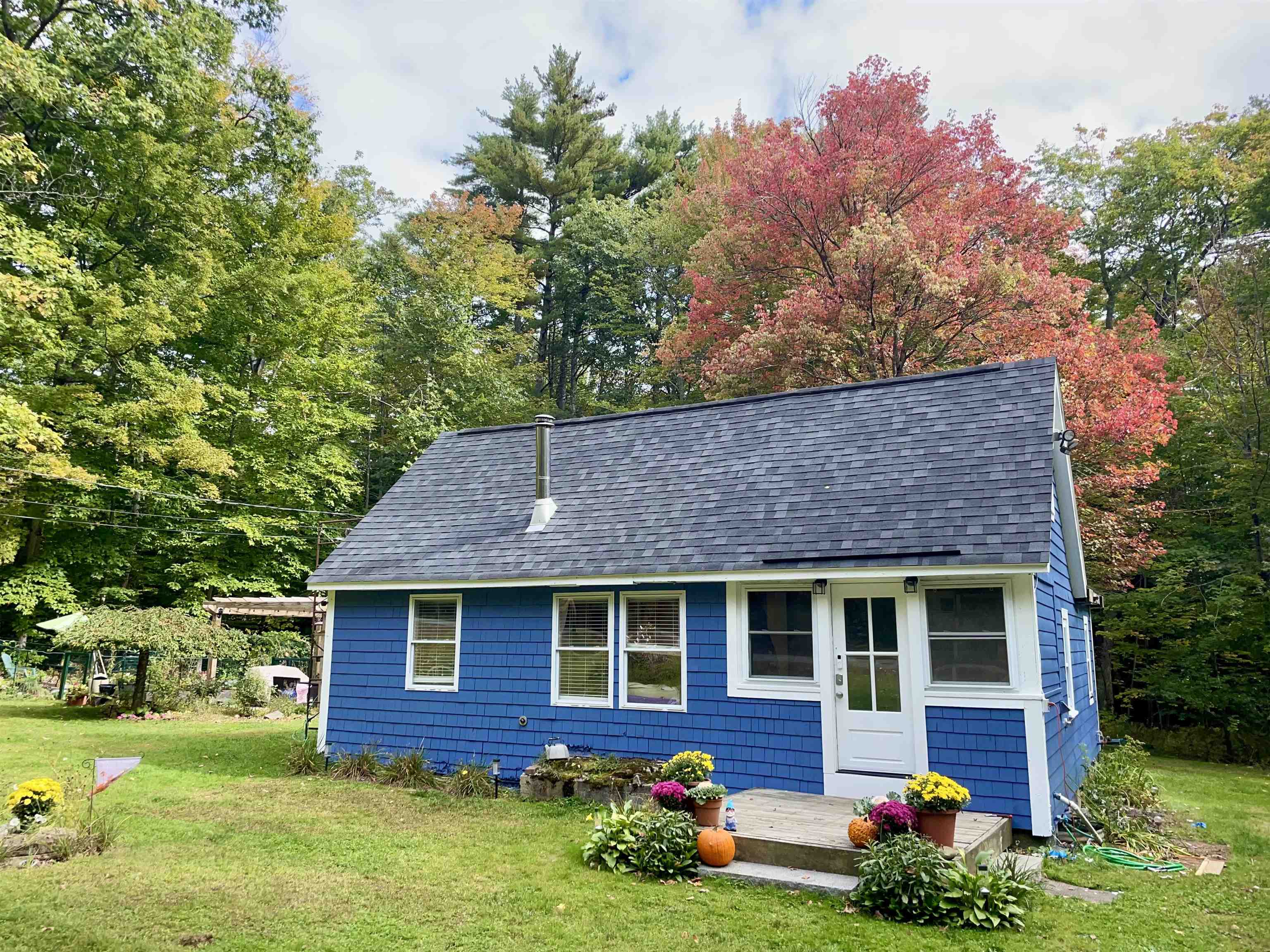 Property Photo: 203 Lower Bay Road NH 03269