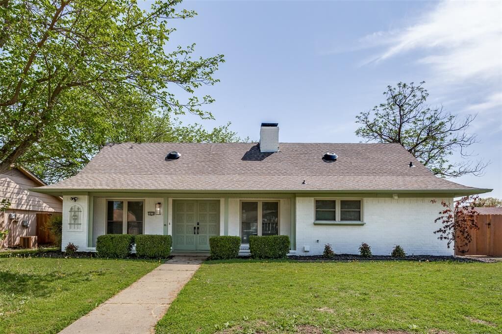 Property Photo:  1614 Kingsbridge Drive  TX 75044 