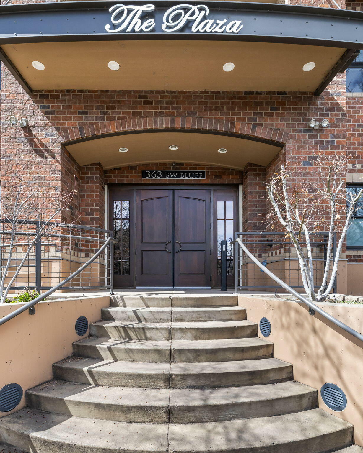 Property Photo: 363 SW Bluff Drive #403 OR 97702
